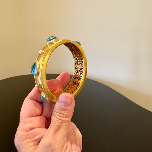 NWT Authentic Luxury Bohemian Summer Julie Vos Cannes Statement Hinge Bangle - Picture 12 of 17
